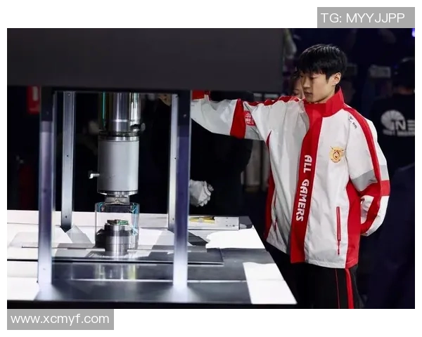 足球明星与英雄联盟的精彩对决引发电竞与体育的跨界热潮